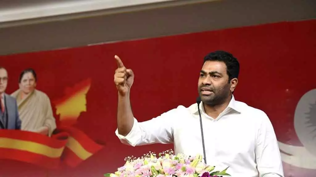 Chennai अधव अर्जुन ने स्टालिन पर विजय के अभियान को रोकने का आरोप लगाया Chennai अधव अर्जुन ने स्टालिन पर विजय के अभियान को रोकने का आरोप लगाया