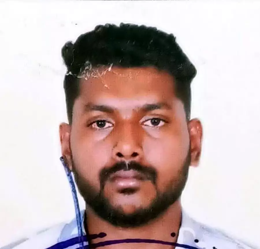 Karnataka : फर्जी आधार कार्ड बनाने के आरोप में दो लोगों के खिलाफ मामला दर्ज Karnataka : फर्जी आधार कार्ड बनाने के आरोप में दो लोगों के खिलाफ मामला दर्ज