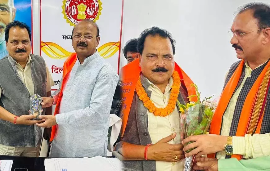 Mandala: प्रीतम कुमार बर्मन के प्रदेश अध्यक्ष बनने पर पत्रकारों में हर्ष Mandala: प्रीतम कुमार बर्मन के प्रदेश अध्यक्ष बनने पर पत्रकारों में हर्ष