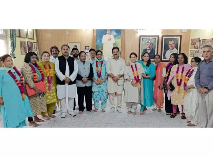 जम्मू-कश्मीर के विकास एजेंडे के केंद्र में महिलाएं: NC leader जम्मू-कश्मीर के विकास एजेंडे के केंद्र में महिलाएं: NC leader