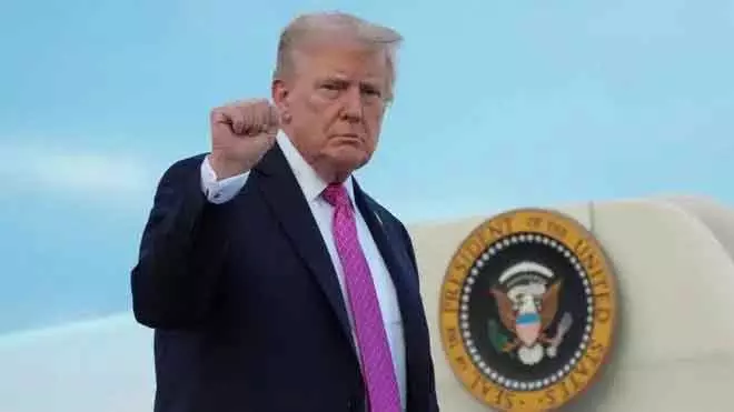 ईरान युद्ध और स्ट्रेट बंद होने से फ्यूल की कीमतें बढ़ने पर Trump ने सहयोगियों से निराशा जताई ईरान युद्ध और स्ट्रेट बंद होने से फ्यूल की कीमतें बढ़ने पर Trump ने सहयोगियों से निराशा जताई