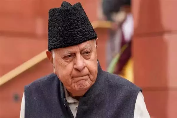 Farooq ने राज्य का दर्जा बहाल करने में देरी को अन्यायपूर्ण बताया Farooq ने राज्य का दर्जा बहाल करने में देरी को अन्यायपूर्ण बताया