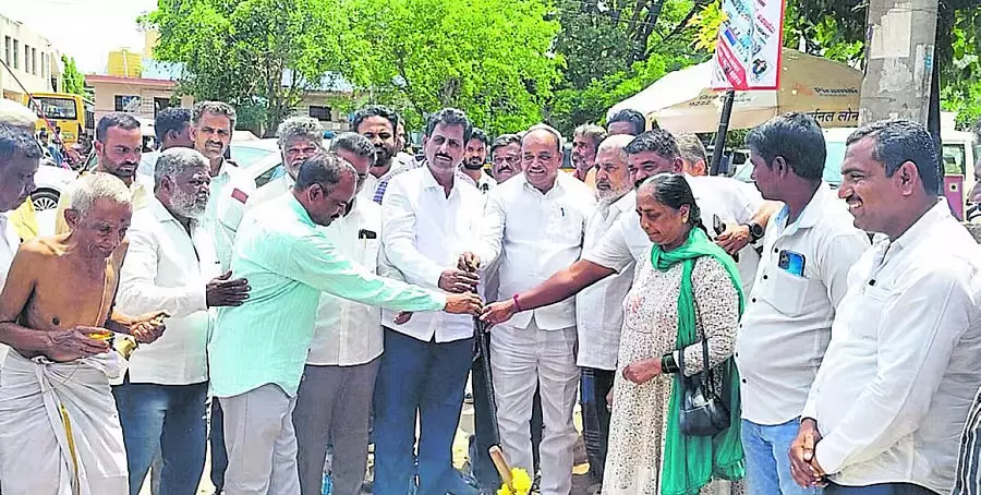 Karnataka : ₹3.80 करोड़ की लागत से दोहरी सड़क का विकास Karnataka : ₹3.80 करोड़ की लागत से दोहरी सड़क का विकास