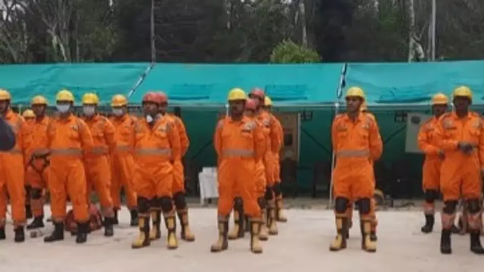 Meghalaya ने SDRF की दो बटालियन बनाई, आपदा प्रबंधन क्षमता बढ़ी Meghalaya ने SDRF की दो बटालियन बनाई, आपदा प्रबंधन क्षमता बढ़ी
