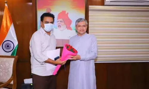 KTR ने केंद्र से तेलंगाना में काजीपेट रेलवे डिवीजन बनाने का आग्रह किया