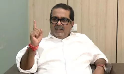 नीतीश कुमार का अनुभव काफी, प्रधानमंत्री पद से कम पर नहीं करना चाहिए समझौता: अवध ओझा नीतीश कुमार का अनुभव काफी, प्रधानमंत्री पद से कम पर नहीं करना चाहिए समझौता: अवध ओझा