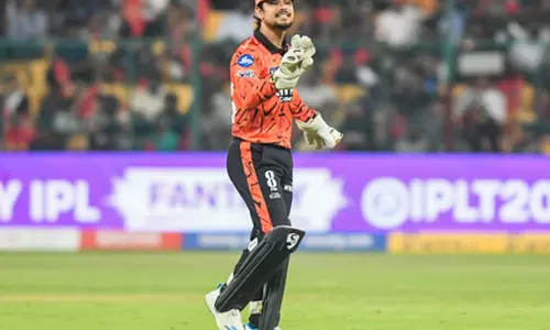 आईपीएल 2026: एसआरएच के सामने कई चुनौतियां, केकेआर को उसके घर में हराना आसान नहीं आईपीएल 2026: एसआरएच के सामने कई चुनौतियां, केकेआर को उसके घर में हराना आसान नहीं