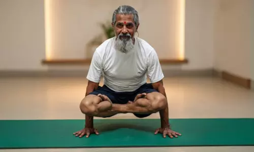बेहतर मेटाबॉलिज्म और ब्लड सर्कुलेशन के लिए अपनाएं उत्थित पद्मासन बेहतर मेटाबॉलिज्म और ब्लड सर्कुलेशन के लिए अपनाएं उत्थित पद्मासन