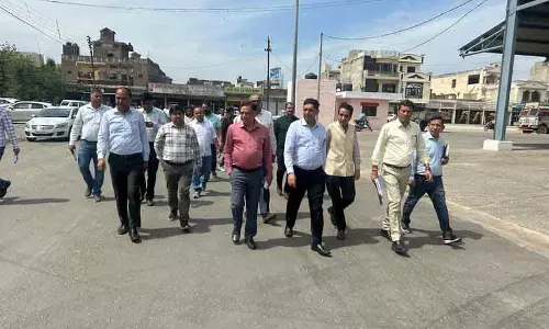 प्रिंसिपल सेक्रेटरी ने Ambala सिटी मार्केट में खरीद व्यवस्था की समीक्षा की प्रिंसिपल सेक्रेटरी ने Ambala सिटी मार्केट में खरीद व्यवस्था की समीक्षा की