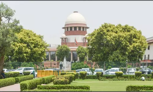 न्यायिक अधिकारियों के घेराव पर सुप्रीम कोर्ट सख्त, सरकार को CJI सूर्यकांत की फटकार न्यायिक अधिकारियों के घेराव पर सुप्रीम कोर्ट सख्त, सरकार को CJI सूर्यकांत की फटकार
