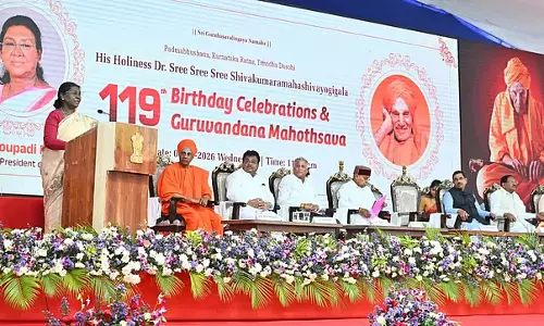शिवकुमार श्री आध्यात्मिकता में शीर्ष पर हैं: President Draupadi Murmu शिवकुमार श्री आध्यात्मिकता में शीर्ष पर हैं: President Draupadi Murmu