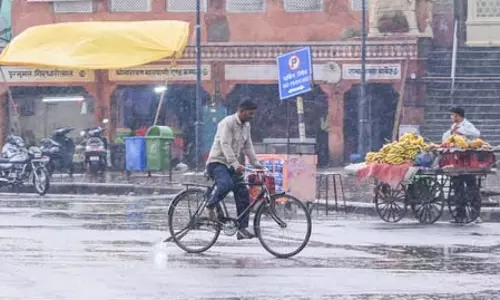 राजस्थान में 4 अप्रैल तक आंधी-तूफान और बारिश की चेतावनी राजस्थान में 4 अप्रैल तक आंधी-तूफान और बारिश की चेतावनी