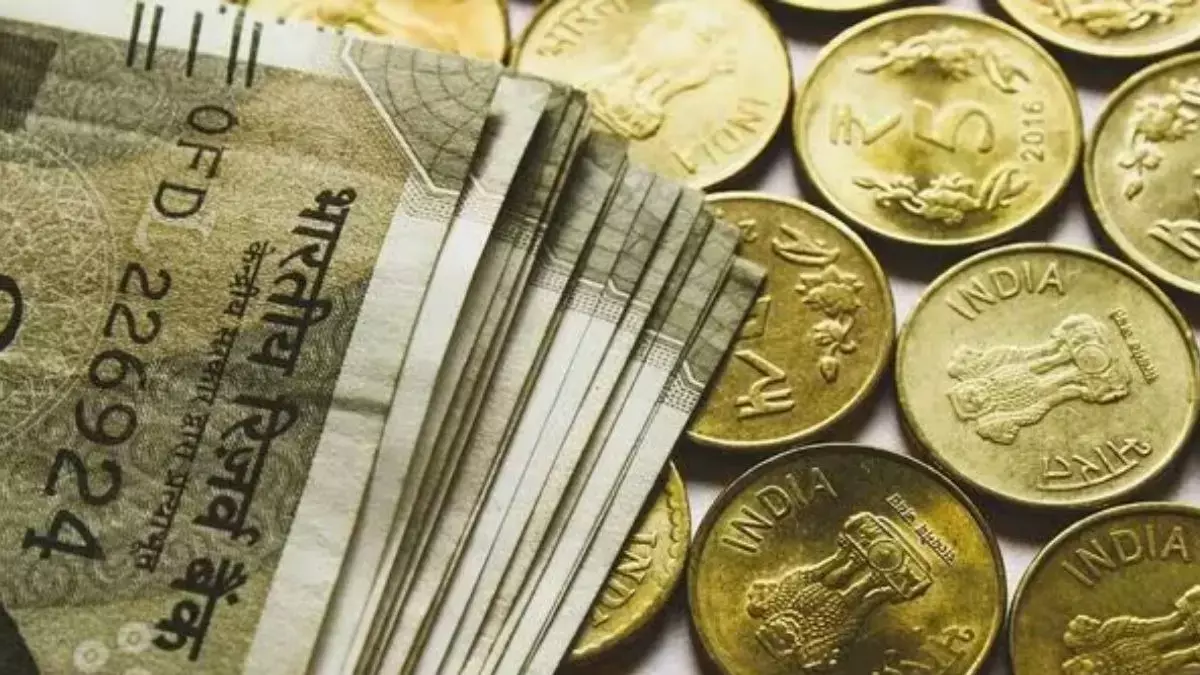 INR vs USD: RBI के दखल के बाद रुपया क्यों गिरा? - मोतीलाल ओसवाल ने इस पर अपनी राय दी