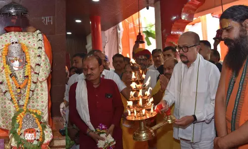 राज्यपाल डेका ने हनुमान जन्मोत्सव के अवसर पर की पूजा-अर्चना