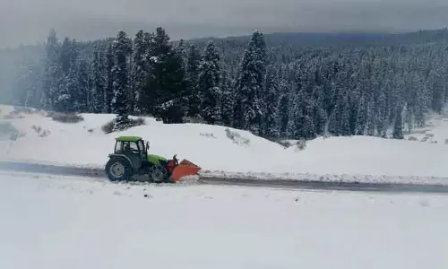 Jammu -Kashmir के टूरिस्ट ज़ोन में 200 से ज़्यादा अवैध कंस्ट्रक्शन पर रोक लगाई गई