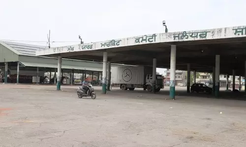 गेहूं खरीद का सीजन शुरू होने के बाद भी Jalandhar की मंडियों में अव्यवस्था बनी हुई है गेहूं खरीद का सीजन शुरू होने के बाद भी Jalandhar की मंडियों में अव्यवस्था बनी हुई है