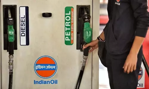 New Delhi: ईंधन कीमतों में उछाल, डीजल-पेट्रोल दोनों महंगे New Delhi: ईंधन कीमतों में उछाल, डीजल-पेट्रोल दोनों महंगे