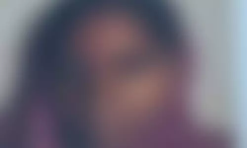 पंप हाउस से महिला का शव बरामद, आत्महत्या की आशंका पंप हाउस से महिला का शव बरामद, आत्महत्या की आशंका