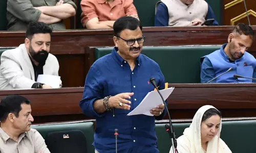 सरकार बाढ़ की निगरानी और जलवायु परिवर्तन से निपटने के उपायों को मजबूत कर रही है: Rana सरकार बाढ़ की निगरानी और जलवायु परिवर्तन से निपटने के उपायों को मजबूत कर रही है: Rana