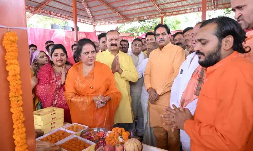 महापौर मीनल चौबे ने मच्छीतालाब श्री हनुमान मन्दिर के समीप नवनिर्मित शेड का किया लोकार्पण महापौर मीनल चौबे ने मच्छीतालाब श्री हनुमान मन्दिर के समीप नवनिर्मित शेड का किया लोकार्पण