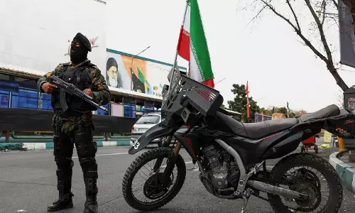 Tehran ने अमेरिका-इजरायल के जासूस और उपकरण पकड़े Tehran ने अमेरिका-इजरायल के जासूस और उपकरण पकड़े
