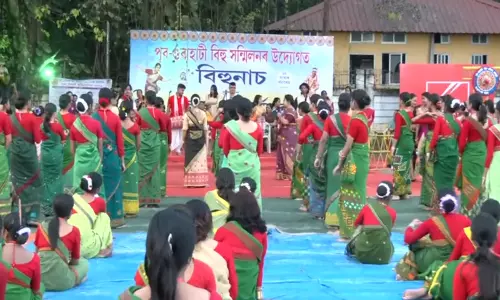 असम चुनावों से पहले, Assam अपने सबसे बड़े सांस्कृतिक उत्सव रोंगाली बिहू की तैयारियों में जुट गया असम चुनावों से पहले, Assam अपने सबसे बड़े सांस्कृतिक उत्सव रोंगाली बिहू की तैयारियों में जुट गया