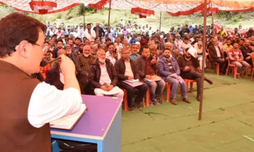 DC Udhampur ने बसंतगढ़ में जन संपर्क-सह-शिकायत निवारण शिविर लगाया