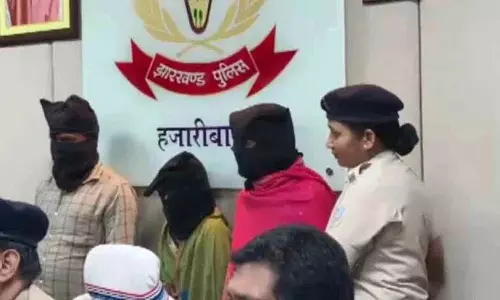 Jharkhand में खौफनाक घटना: हजारीबाग में बेटे के इलाज के लिए मां ने बेटी की बलि दे दी Jharkhand में खौफनाक घटना: हजारीबाग में बेटे के इलाज के लिए मां ने बेटी की बलि दे दी