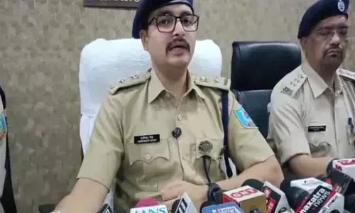 Jharkhand: बोकारो पुलिस की प्रिंस खान के गिरोह के खिलाफ कार्रवाई, 7 गिरफ्तार, 1 घायल Jharkhand: बोकारो पुलिस की प्रिंस खान के गिरोह के खिलाफ कार्रवाई, 7 गिरफ्तार, 1 घायल