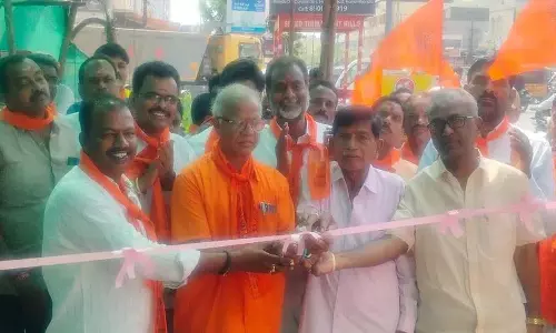 BRS Leader: गुंडू सदानंद ने कहा कि वाटर सेंटर से राहगीरों को गर्मी से राहत मिलेगी