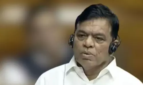 Ramagundam फर्टिलाइजर्स के मिसमैनेजमेंट पर MP पोरिका बलराम नाइक का आरोप Ramagundam फर्टिलाइजर्स के मिसमैनेजमेंट पर MP पोरिका बलराम नाइक का आरोप