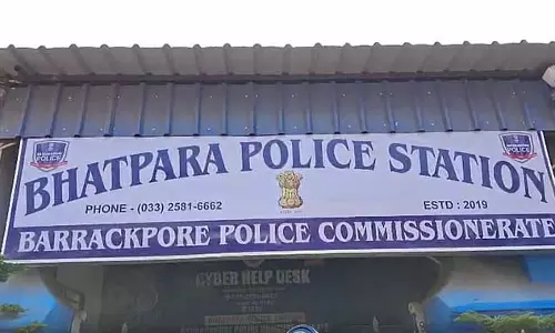 Bhatpara Police: चुनाव से पहले हथियार बरामद, 2 गिरफ्तार