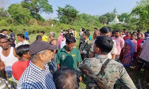 Jhargram Tragedy: रात भर लापता रहने के बाद बुजुर्ग केयरटेकर मृत मिले Jhargram Tragedy: रात भर लापता रहने के बाद बुजुर्ग केयरटेकर मृत मिले