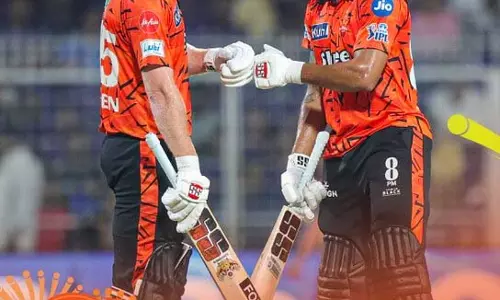 IPL 2026 SRH VS KKR: सनराइजर्स ने दिया 227 रनो का लक्ष्य IPL 2026 SRH VS KKR: सनराइजर्स ने दिया 227 रनो का लक्ष्य