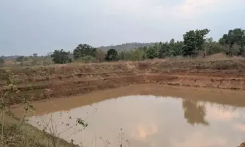 BREAKING: तालाब में डूबने से दो सगे भाइयों समेत तीन बच्चों की मौत
