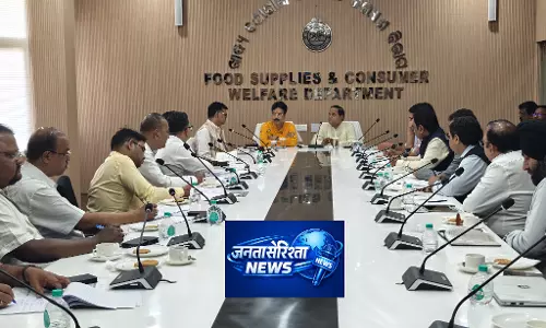 LPG-पेट्रोलियम सप्लाई सुचारु रखने के लिए हाई-लेवल बैठक LPG-पेट्रोलियम सप्लाई सुचारु रखने के लिए हाई-लेवल बैठक