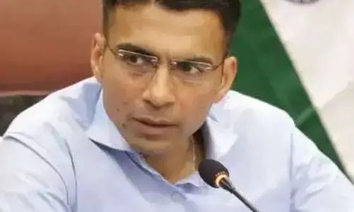 Dehradun: डीएम ने अपराध और नशे पर नियंत्रण हेतु सत्यापन अभियान के आदेश जारी किए Dehradun: डीएम ने अपराध और नशे पर नियंत्रण हेतु सत्यापन अभियान के आदेश जारी किए