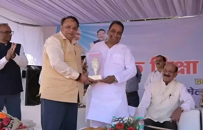 Dehradun: रोजगार मेले में 1285 अभ्यर्थियों की हुई इंटरव्यू प्रक्रिया Dehradun: रोजगार मेले में 1285 अभ्यर्थियों की हुई इंटरव्यू प्रक्रिया