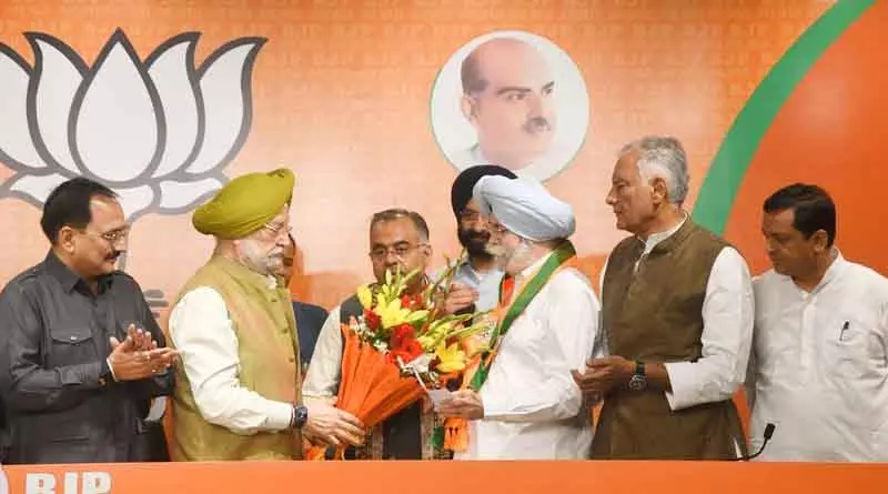 Delhi वकील और पूर्व AAP नेता एचएस फुल्का BJP में शामिल हुए Delhi वकील और पूर्व AAP नेता एचएस फुल्का BJP में शामिल हुए