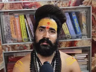 शांति और सकारात्मक ऊर्जा के लिए करें हनुमान का स्मरण: महंत बलवीर गिर महाराज शांति और सकारात्मक ऊर्जा के लिए करें हनुमान का स्मरण: महंत बलवीर गिर महाराज