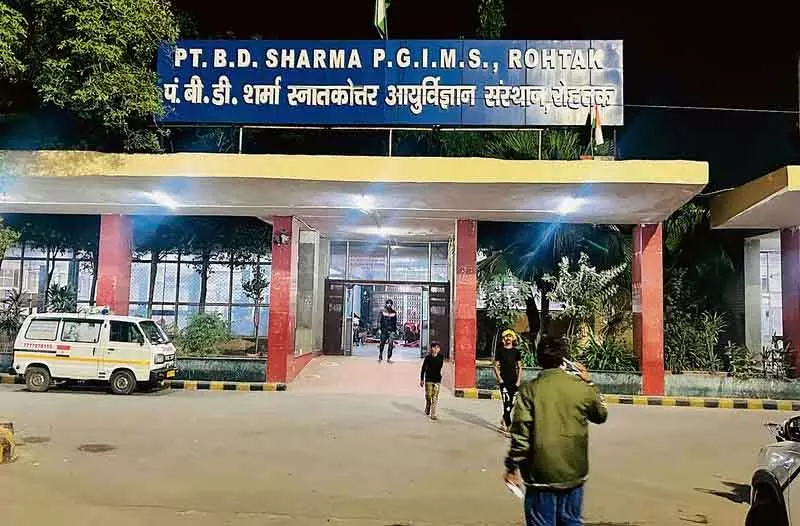 सरकारी मेडिकल कॉलेजों ने MBBS ग्रेजुएट्स के एकेडमिक सर्टिफिकेट क्यों रखे? सरकारी मेडिकल कॉलेजों ने MBBS ग्रेजुएट्स के एकेडमिक सर्टिफिकेट क्यों रखे?