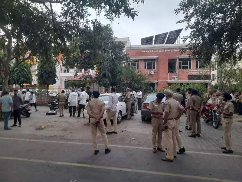 पंजाब के नेता अश्विनी शर्मा चंडीगढ़ ग्रेनेड हमले का निशाना थे: BJP पंजाब के नेता अश्विनी शर्मा चंडीगढ़ ग्रेनेड हमले का निशाना थे: BJP