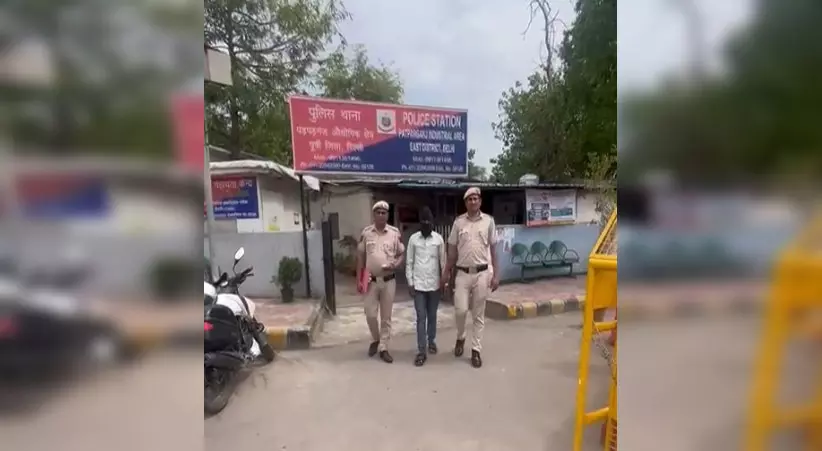 पुलिस ने वारदात की फिराक में घूम रहे बदमाश को किया गिरफ्तार, चाकू बरामद पुलिस ने वारदात की फिराक में घूम रहे बदमाश को किया गिरफ्तार, चाकू बरामद