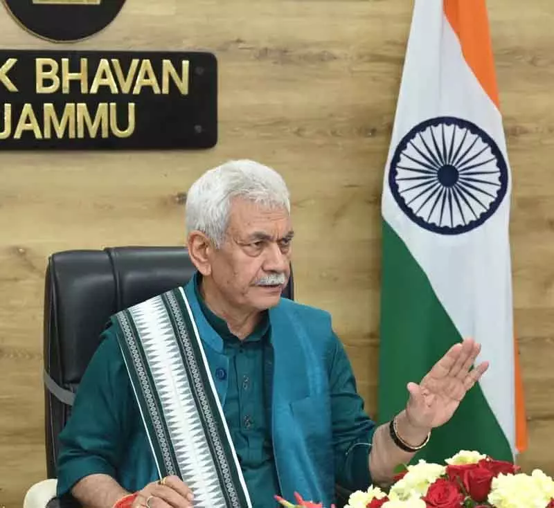 एलजी ने J&K में नशीली दवाओं के खिलाफ ‘जीरो टॉलरेंस’ नीति अपनाने का आह्वान किया एलजी ने J&K में नशीली दवाओं के खिलाफ ‘जीरो टॉलरेंस’ नीति अपनाने का आह्वान किया