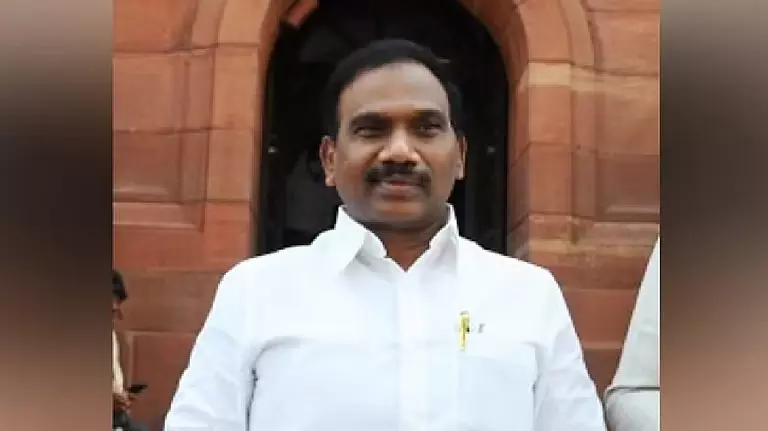 DA Case: DMK नेता राजा ने याचिका खारिज होने के खिलाफ कोर्ट का रुख किया DA Case: DMK नेता राजा ने याचिका खारिज होने के खिलाफ कोर्ट का रुख किया