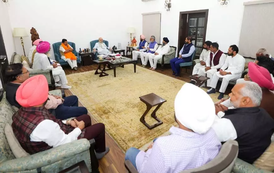 Ferozepur: प्रतिनिधिमंडल ने राणा सोढ़ी के नेतृत्व में सौंपा ज्ञापन Ferozepur: प्रतिनिधिमंडल ने राणा सोढ़ी के नेतृत्व में सौंपा ज्ञापन