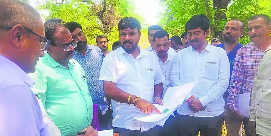 Kolar : मेडिकल कॉलेज बनाने की दिशा में पहला कदम Kolar : मेडिकल कॉलेज बनाने की दिशा में पहला कदम