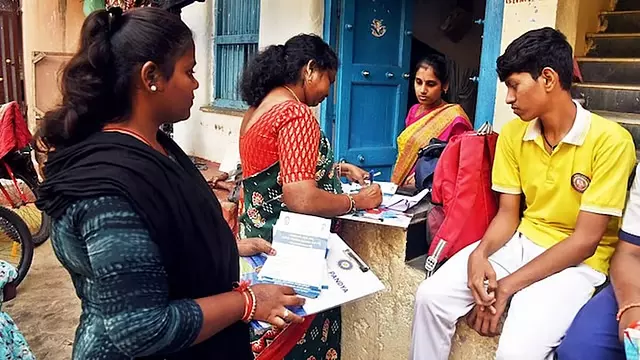 Karnataka : जनगणना के काम के लिए 1 लाख टीचरों की तैनाती का कड़ा विरोध Karnataka : जनगणना के काम के लिए 1 लाख टीचरों की तैनाती का कड़ा विरोध
