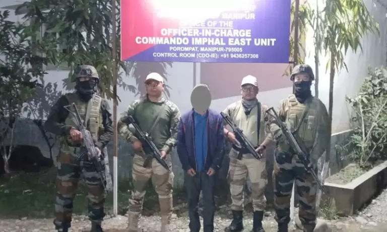 Manipur : सुरक्षा बलों ने सर्च ऑपरेशन तेज़ किया; PREPAK, PLA और KCP कैडर पकड़े गए Manipur : सुरक्षा बलों ने सर्च ऑपरेशन तेज़ किया; PREPAK, PLA और KCP कैडर पकड़े गए