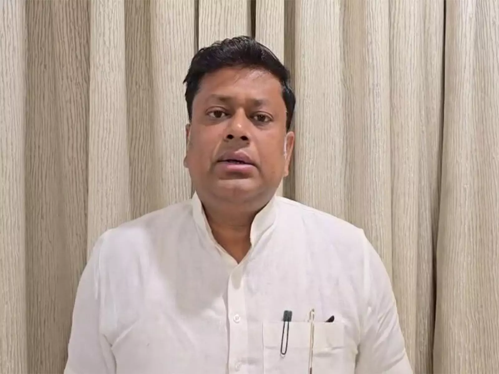 Sukanta Majumdar ने ममता बनर्जी के बयान को दोषी ठहराया Sukanta Majumdar ने ममता बनर्जी के बयान को दोषी ठहराया